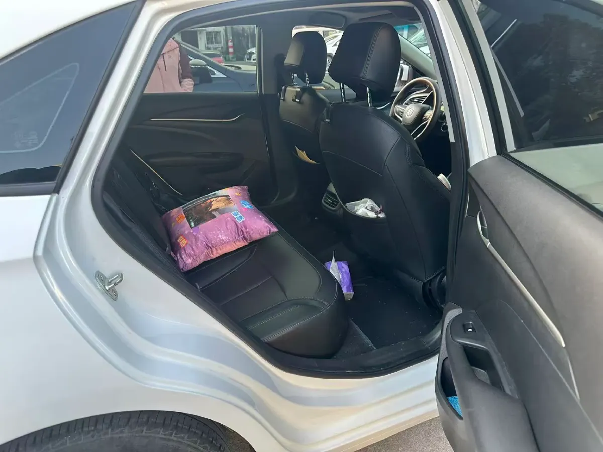 2021 Buick Excelle 1.5L 113HP L4 6AT,autocango,china used car exporter,china ev exporter,chinese used car exporter,chinese used ev exporter