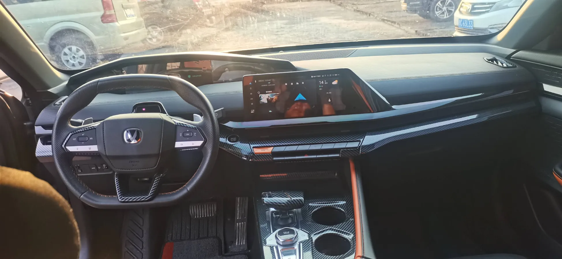 2022 ChangAn UNI-V 1.5T 188HP L4 7DCT,autocango,china used car exporter,china ev exporter,chinese used car exporter,chinese used ev exporter