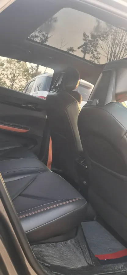 2022 ChangAn UNI-V 1.5T 188HP L4 7DCT,autocango,china used car exporter,china ev exporter,chinese used car exporter,chinese used ev exporter