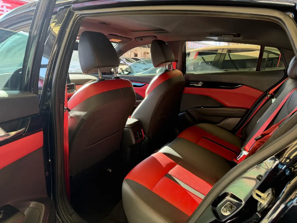 2021 DongFeng Aeolus YiXuan 1.5T 150HP L4 6DCT,autocango,china used car exporter,china ev exporter,chinese used car exporter,chinese used ev exporter