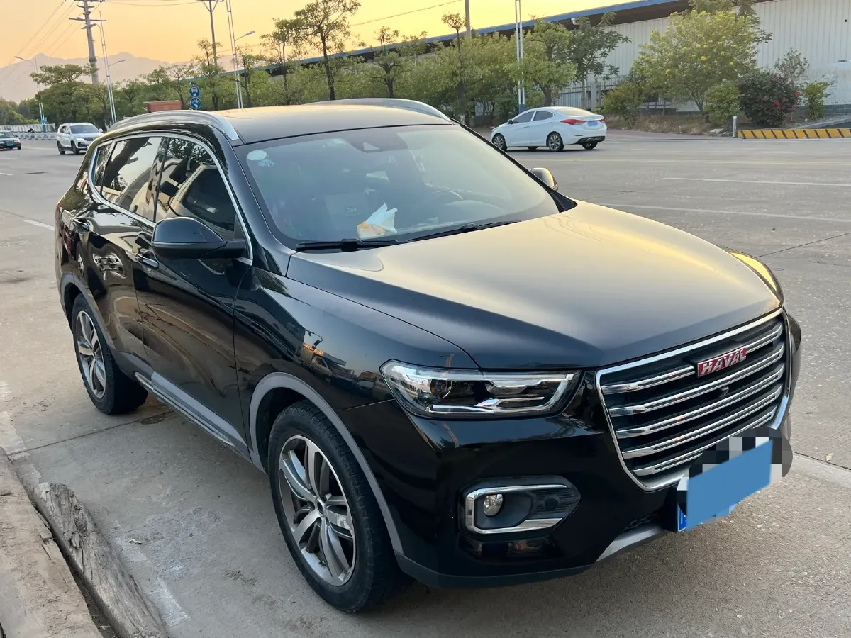 2018 Haval H6 2.0T 197HP L4 7DCT,autocango,china used car exporter,china ev exporter,chinese used car exporter,chinese used ev exporter