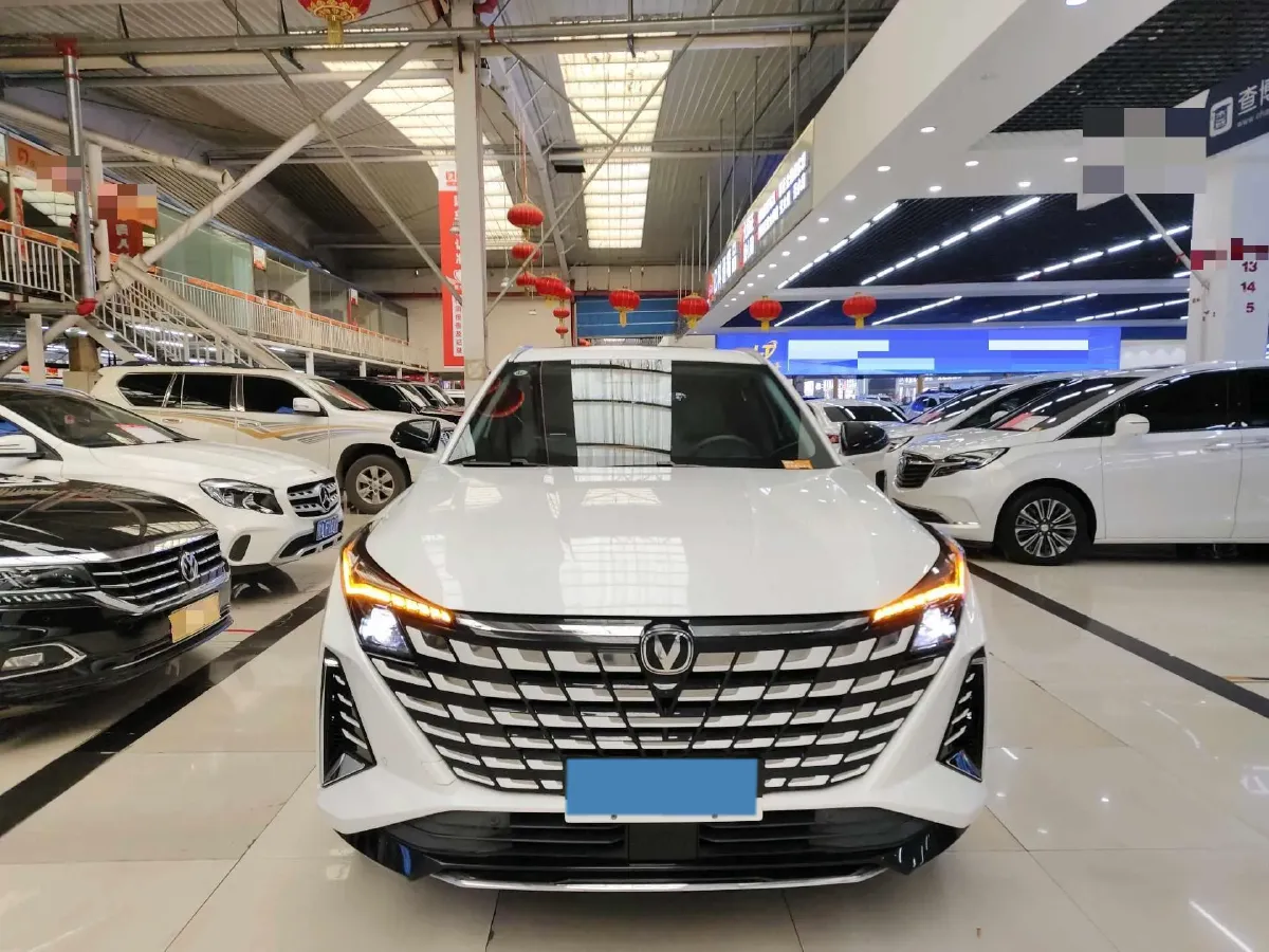 2024 ChangAn UNI-Z 1.5L 98HP L4 E-CVT PHEV 18.4KWH,autocango,china used car exporter,china ev exporter,chinese used car exporter,chinese used ev exporter