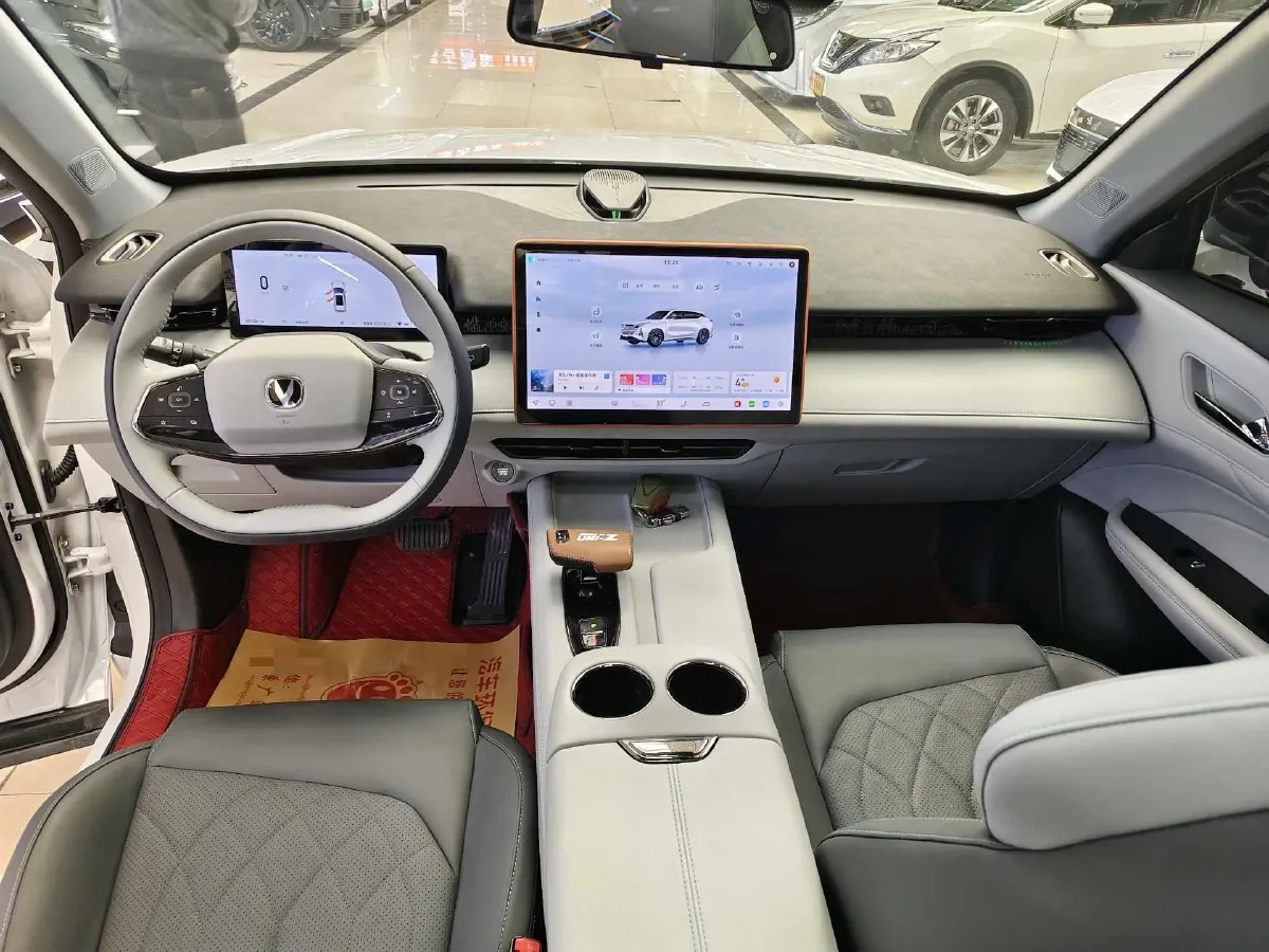 2024 ChangAn UNI-Z 1.5L 98HP L4 E-CVT PHEV 18.4KWH,autocango,china used car exporter,china ev exporter,chinese used car exporter,chinese used ev exporter