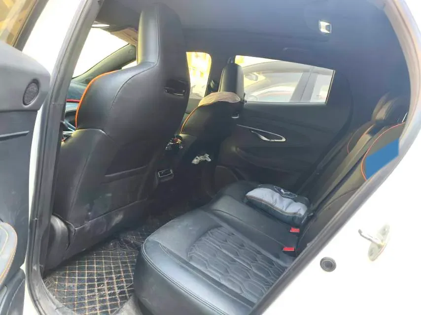 2022 ChangAn UNI-T 2.0T 233HP L4 8AT,autocango,china used car exporter,china ev exporter,chinese used car exporter,chinese used ev exporter