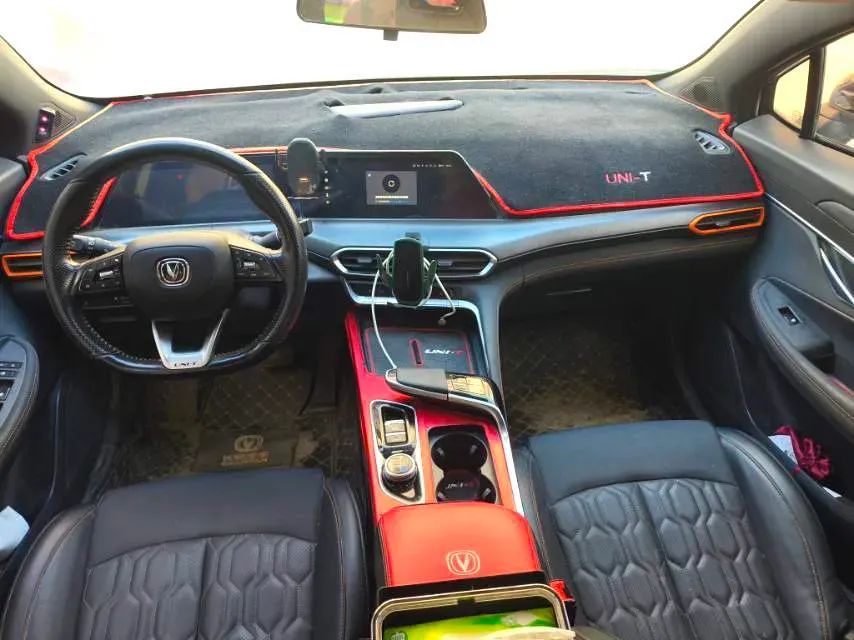 2022 ChangAn UNI-T 2.0T 233HP L4 8AT,autocango,china used car exporter,china ev exporter,chinese used car exporter,chinese used ev exporter