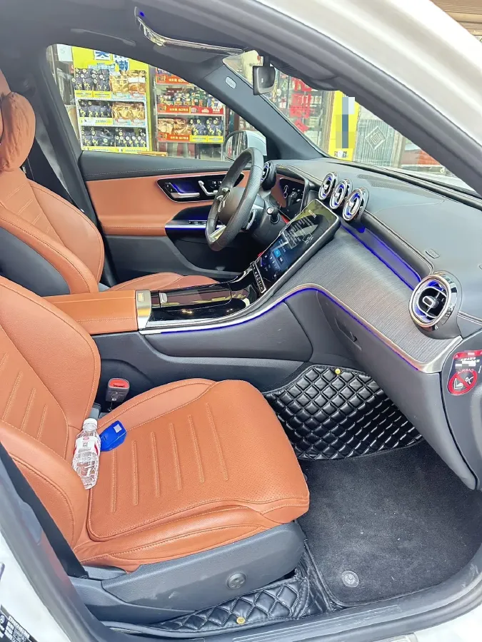 2023 Mercedes-Benz GLC Class 2.0T 204HP L4 9AT,autocango,china used car exporter,china ev exporter,chinese used car exporter,chinese used ev exporter