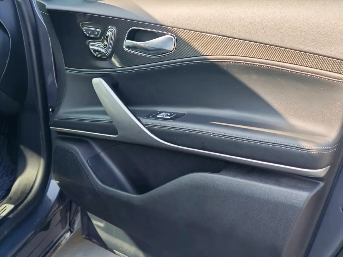 2020 Denza X 2.0T 192HP L4 6DCT PHEV 20KWH,autocango,china used car exporter,china ev exporter,chinese used car exporter,chinese used ev exporter