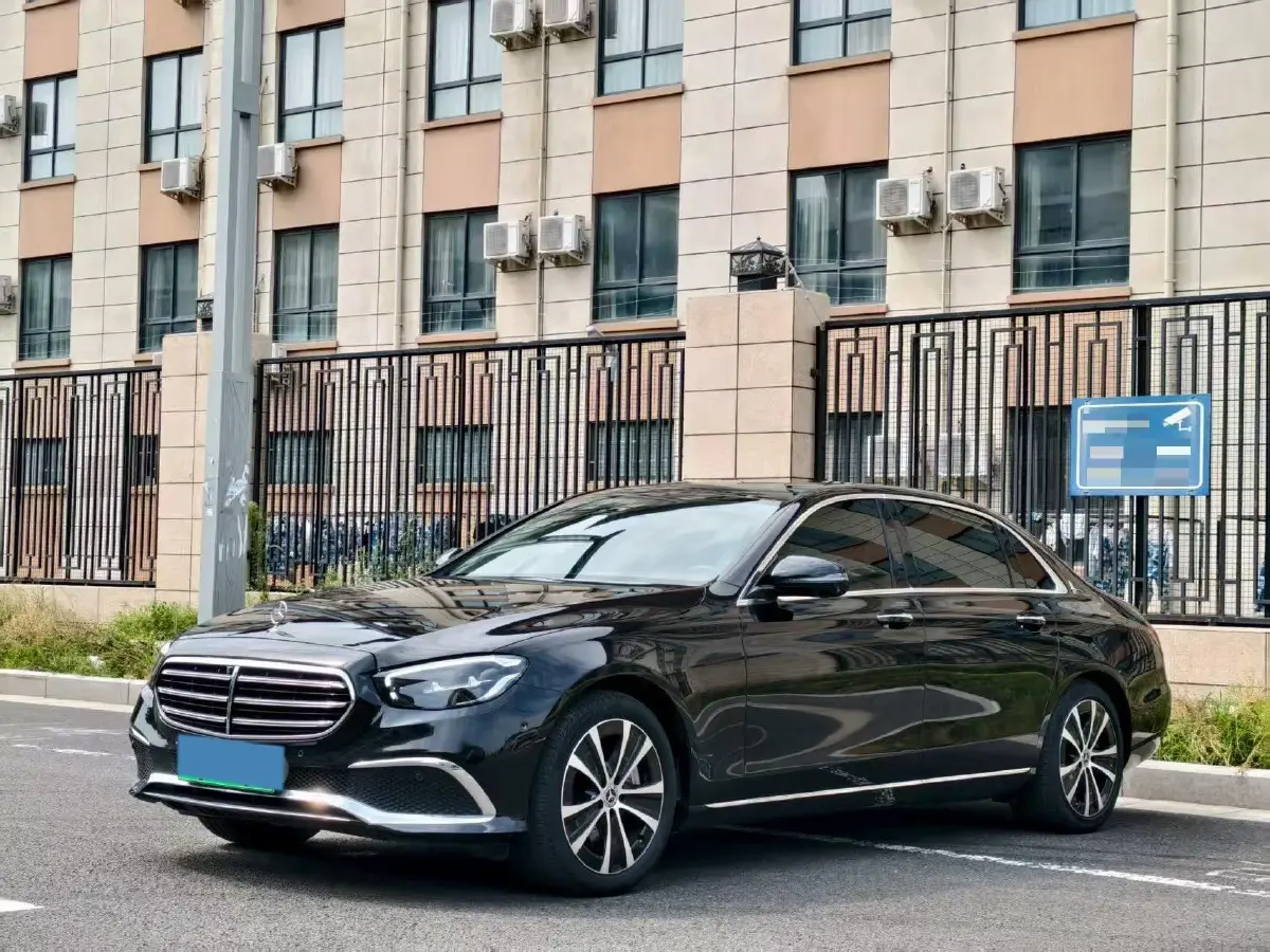 2023 Mercedes-Benz E Class 2.0T 211HP L4 9AT PHEV 25.4KWH