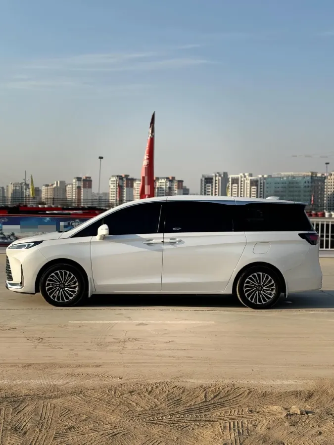 2025 Buick GL8 1.5T 180HP L4 2DHT PHEV,autocango,china used car exporter,china ev exporter,chinese used car exporter,chinese used ev exporter