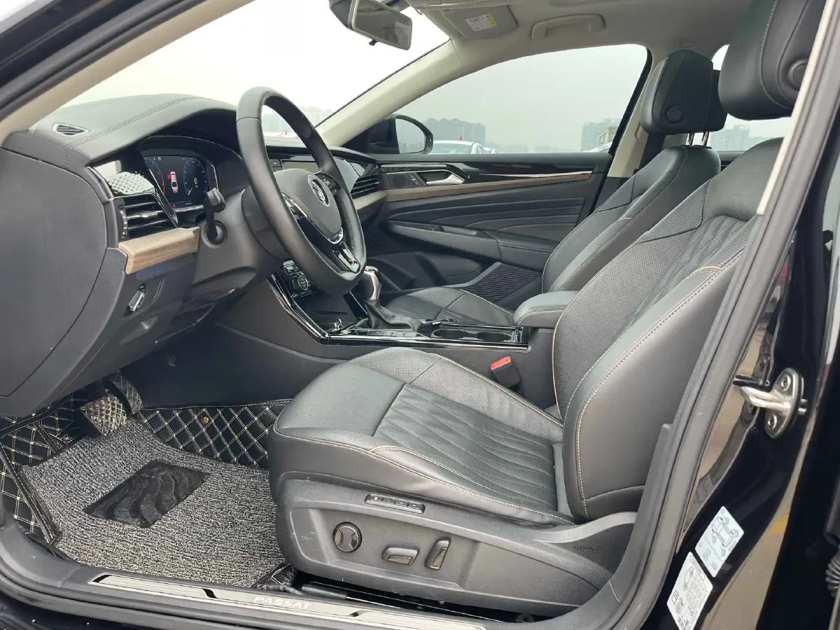 2019 Volvo V40 1.5T 152HP L4 6AT,autocango,china used car exporter,china ev exporter,chinese used car exporter,chinese used ev exporter