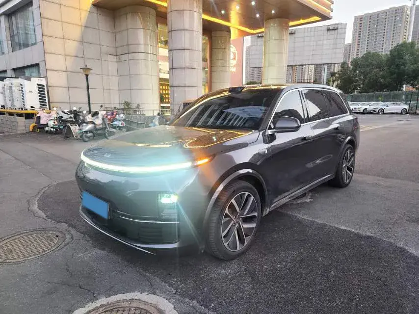 2022 Li L9 Range Extended 154HP REEV 42.6KWH