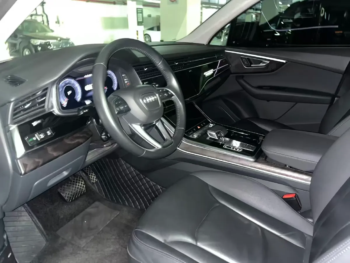 2020 Audi Q7 3.0T 340HP V6 8AT,autocango,china used car exporter,china ev exporter,chinese used car exporter,chinese used ev exporter
