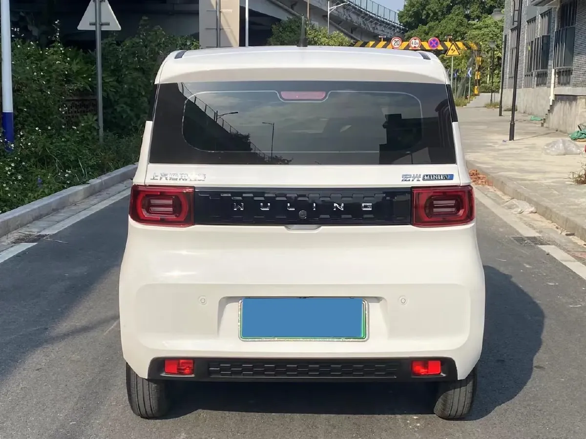 2022 WuLing HongGuang MINI EV BEV 9KWH,autocango,china used car exporter,china ev exporter,chinese used car exporter,chinese used ev exporter
