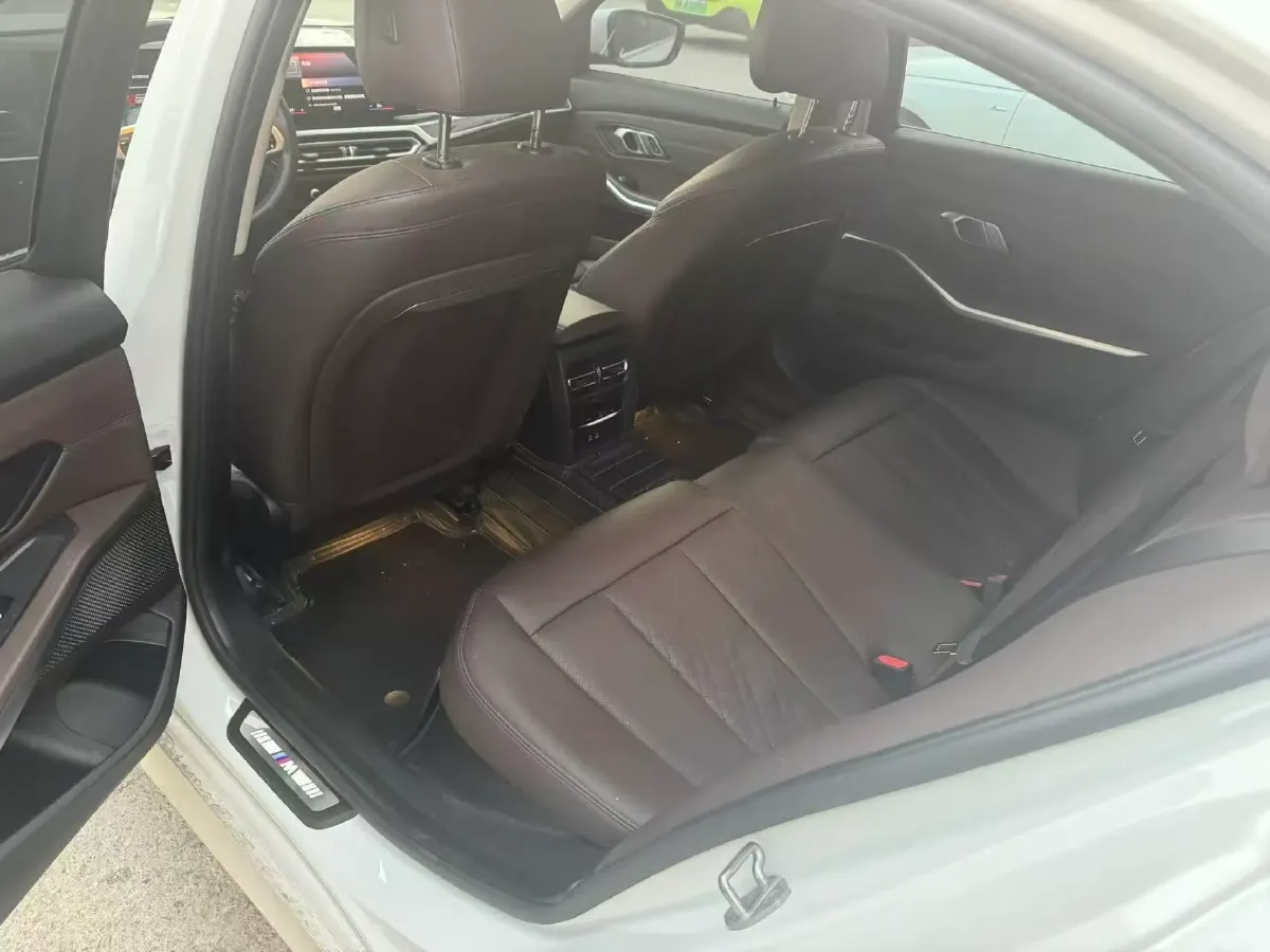 2023 BMW 3 Series 2.0T 156HP L4 8AT,autocango,china used car exporter,china ev exporter,chinese used car exporter,chinese used ev exporter