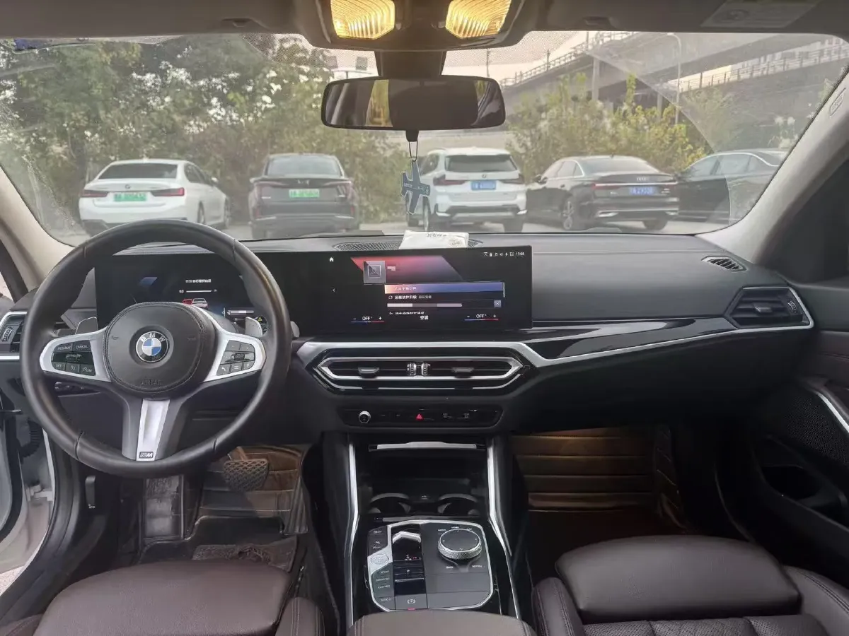 2023 BMW 3 Series 2.0T 156HP L4 8AT,autocango,china used car exporter,china ev exporter,chinese used car exporter,chinese used ev exporter