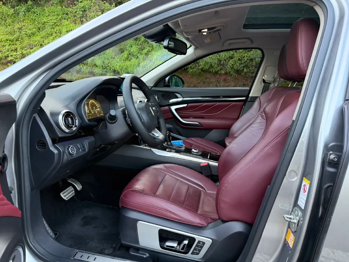 2017 WEY VV7 2.0T 234HP L4 7DCT,autocango,china used car exporter,china ev exporter,chinese used car exporter,chinese used ev exporter