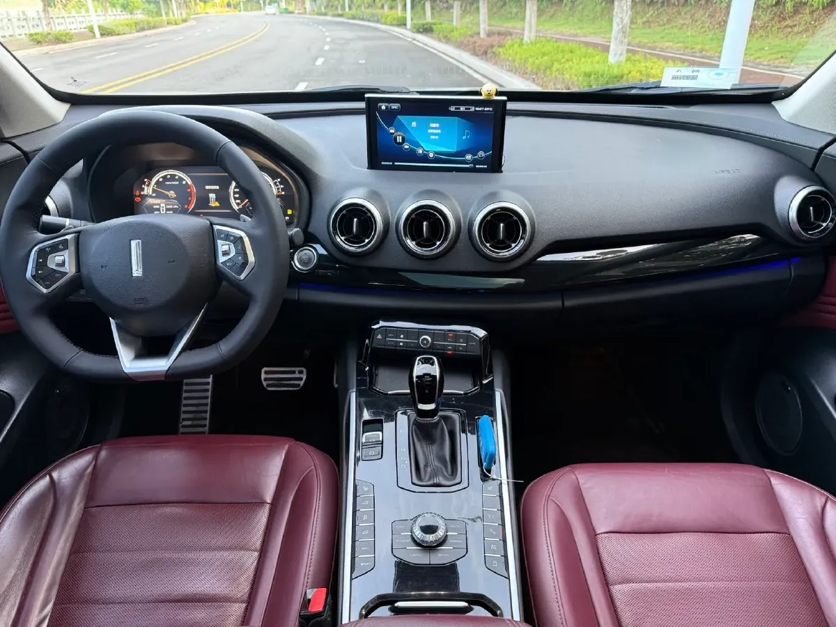 2017 WEY VV7 2.0T 234HP L4 7DCT,autocango,china used car exporter,china ev exporter,chinese used car exporter,chinese used ev exporter