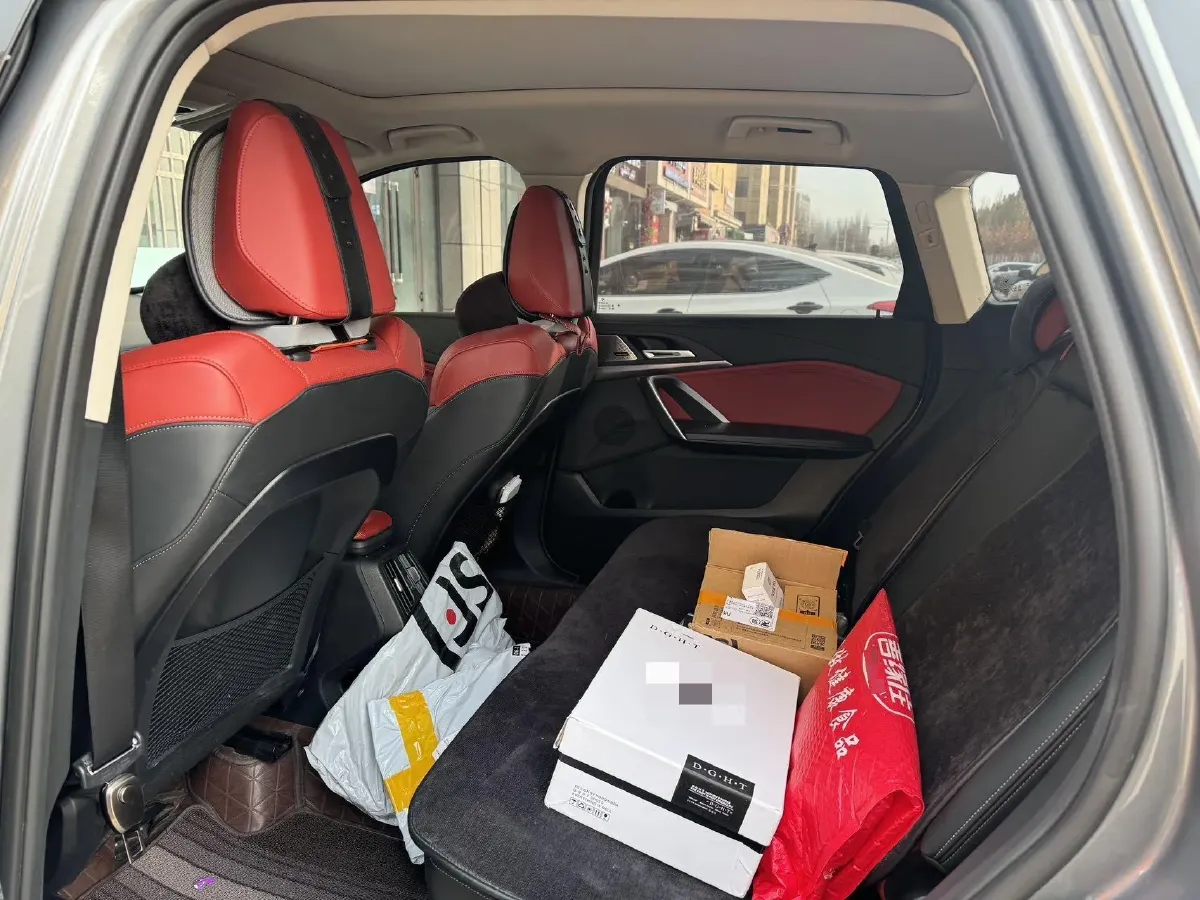 2024 BMW X1 2.0T 204HP L4 7DCT,autocango,china used car exporter,china ev exporter,chinese used car exporter,chinese used ev exporter