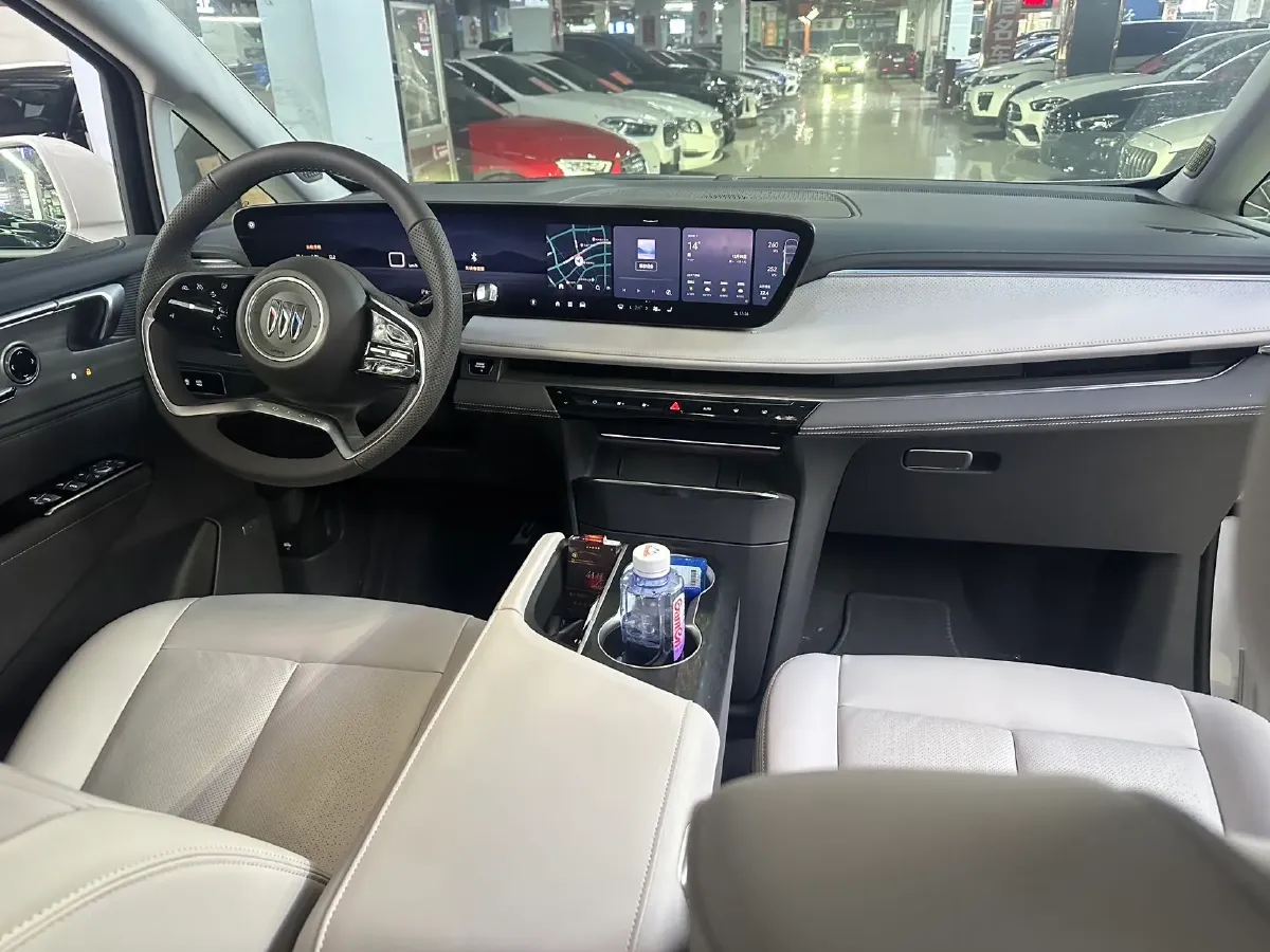 2025 Buick GL8 2.0T 237HP L4 9AT,autocango,china used car exporter,china ev exporter,chinese used car exporter,chinese used ev exporter