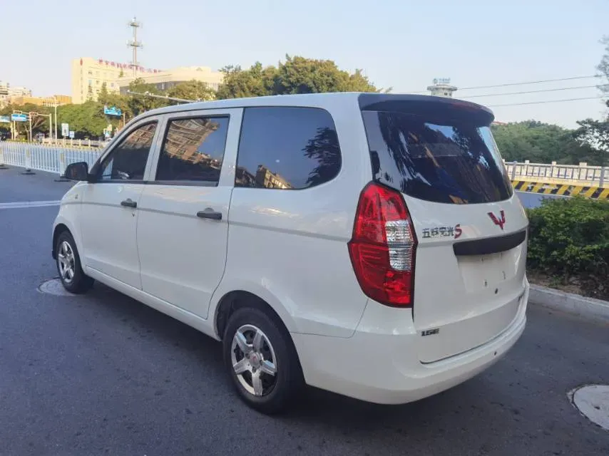 2015 WuLing HongGuang 1.5L 112HP L4 5MT,autocango,china used car exporter,china ev exporter,chinese used car exporter,chinese used ev exporter