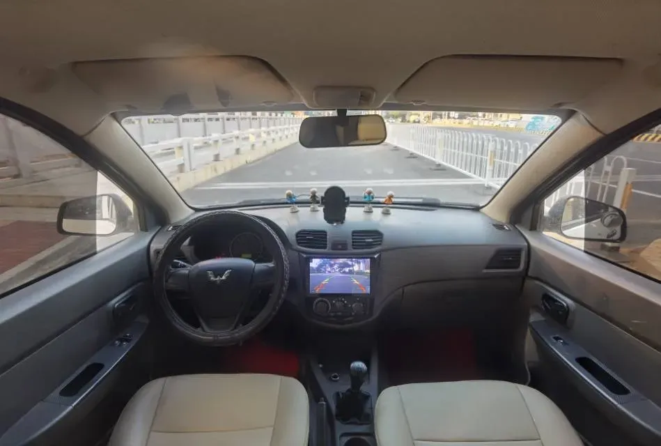 2015 WuLing HongGuang 1.5L 112HP L4 5MT,autocango,china used car exporter,china ev exporter,chinese used car exporter,chinese used ev exporter