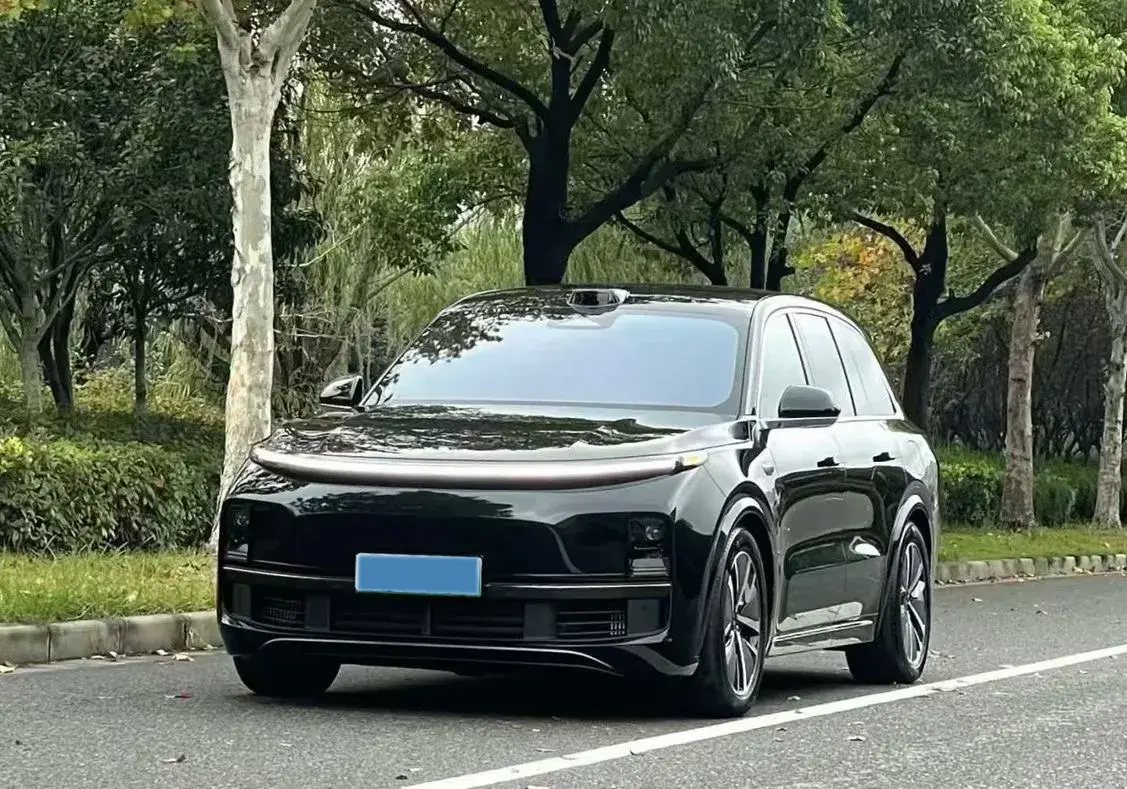 2023 Li L8 Range Extended 154HP REEV 40.9KWH