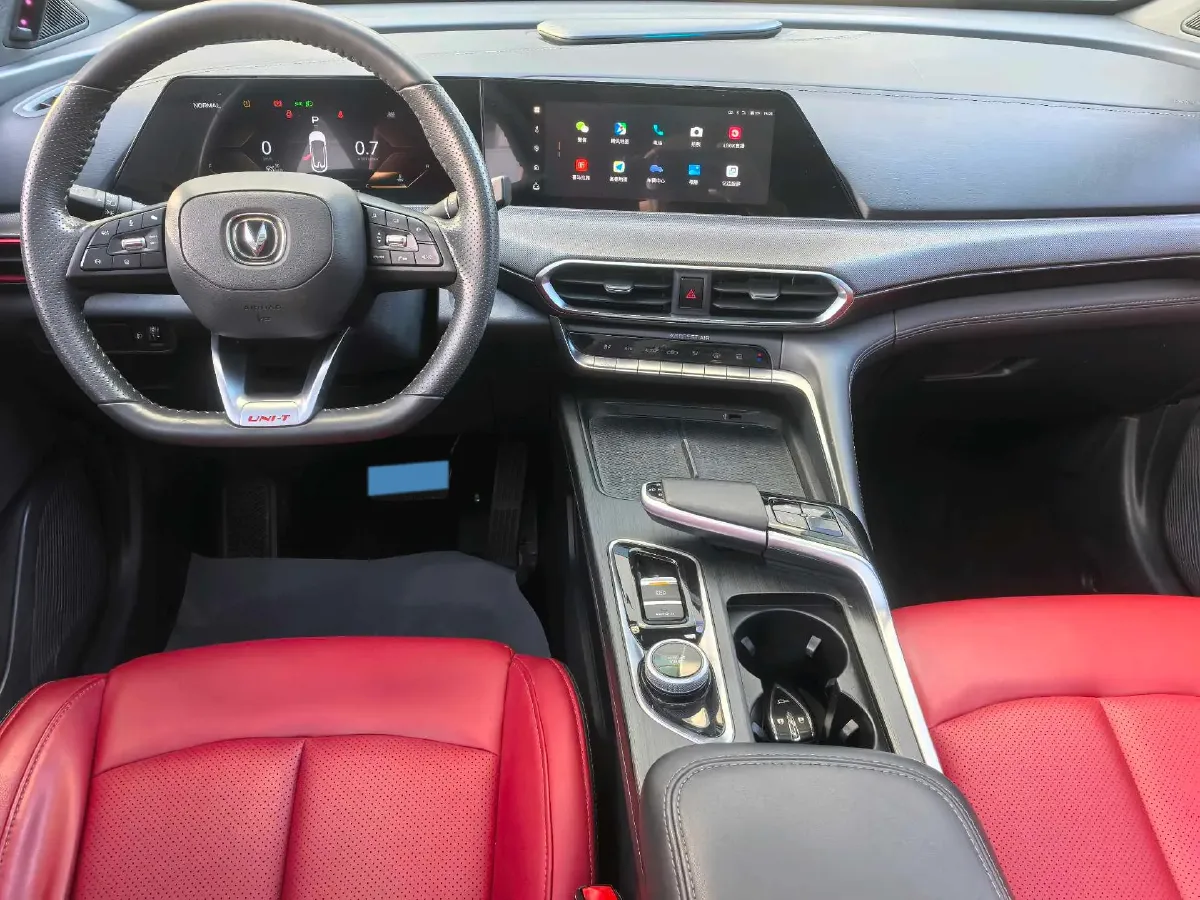 2020 ChangAn UNI-T 1.5T 180HP L4 7DCT,autocango,china used car exporter,china ev exporter,chinese used car exporter,chinese used ev exporter