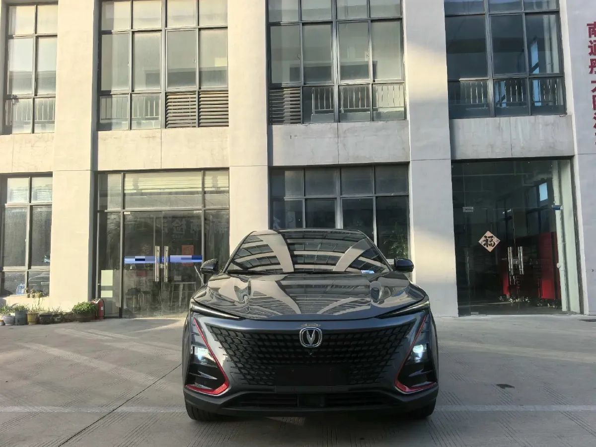 2020 ChangAn UNI-T 1.5T 180HP L4 7DCT,autocango,china used car exporter,china ev exporter,chinese used car exporter,chinese used ev exporter