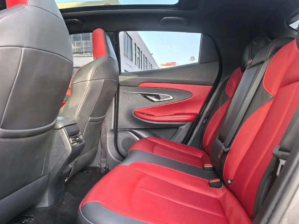 2020 ChangAn UNI-T 1.5T 180HP L4 7DCT,autocango,china used car exporter,china ev exporter,chinese used car exporter,chinese used ev exporter