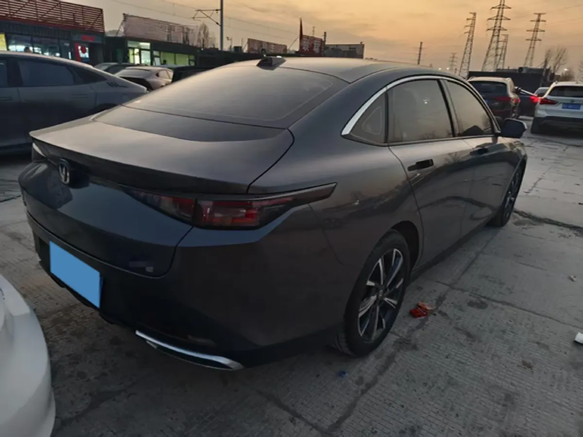 2023 ChangAn Oshan Z6 1.5T 188HP L4 7DCT,autocango,china used car exporter,china ev exporter,chinese used car exporter,chinese used ev exporter