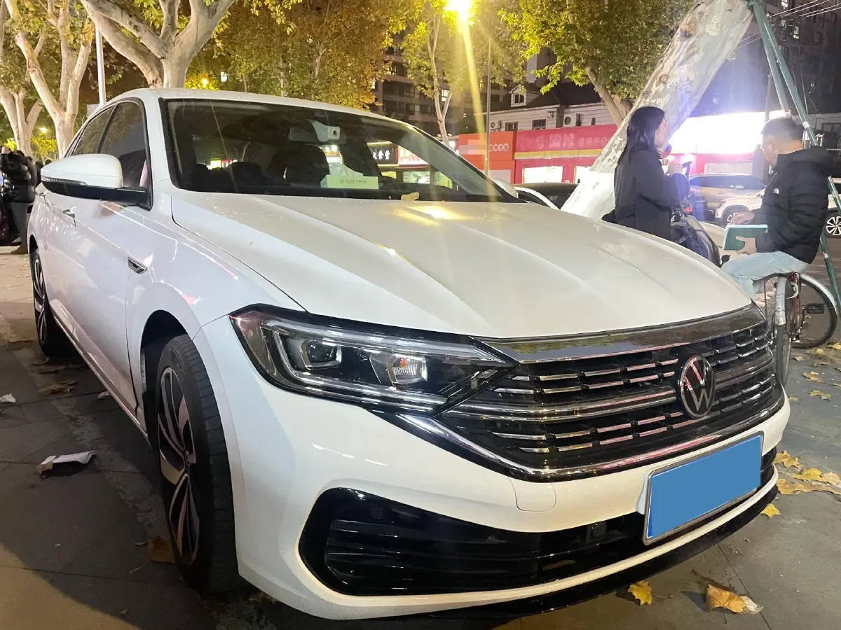 2024 Volkswagen Sagitar 1.5T 160HP L4 7DCT,autocango,china used car exporter,china ev exporter,chinese used car exporter,chinese used ev exporter