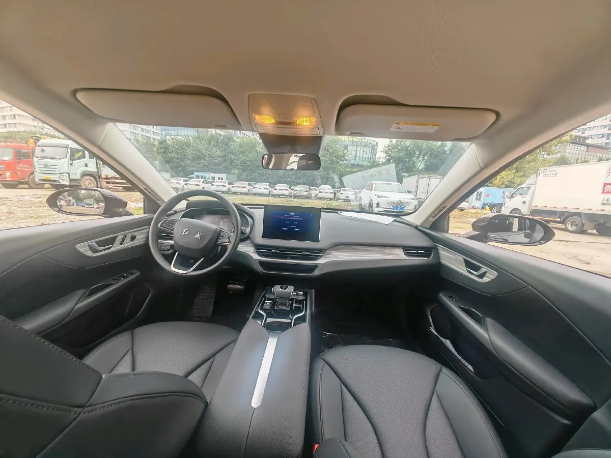 2024 HongQi E-QM5 BEV 60KWH,autocango,china used car exporter,china ev exporter,chinese used car exporter,chinese used ev exporter