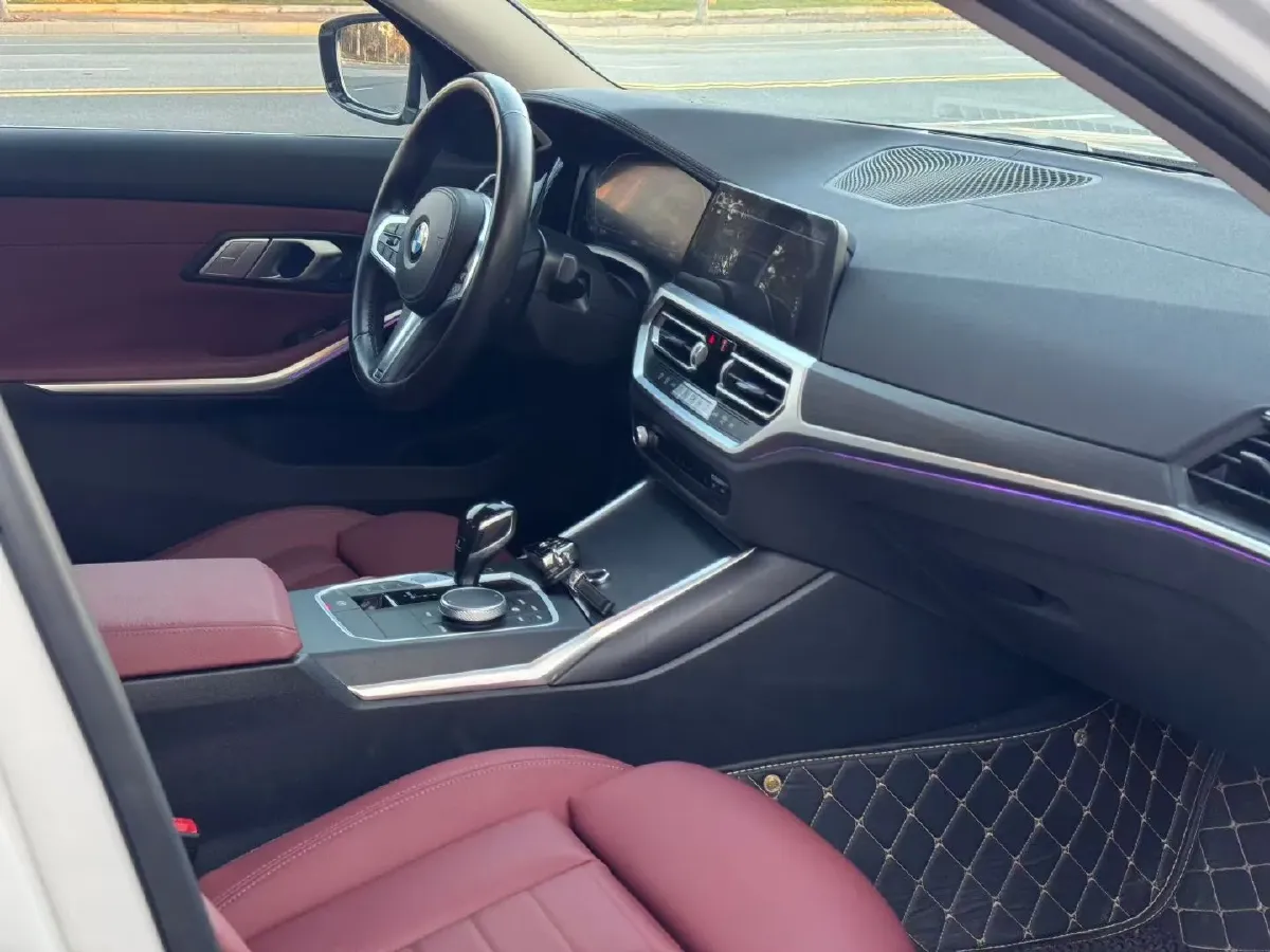 2021 BMW 3 Series 2.0T 184HP L4 8AT,autocango,china used car exporter,china ev exporter,chinese used car exporter,chinese used ev exporter