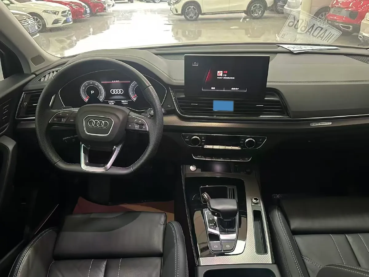 2022 Audi Q5L 2.0T 252HP L4 7DCT,autocango,china used car exporter,china ev exporter,chinese used car exporter,chinese used ev exporter