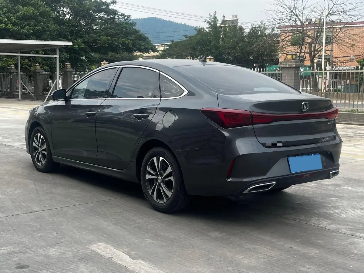 2022 ChangAn Eado 1.4T 160HP L4 7DCT,autocango,china used car exporter,china ev exporter,chinese used car exporter,chinese used ev exporter