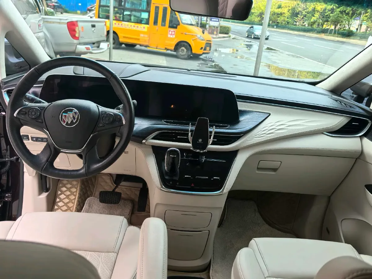 2021 Buick GL8 2.0T 237HP L4 9AT,autocango,china used car exporter,china ev exporter,chinese used car exporter,chinese used ev exporter