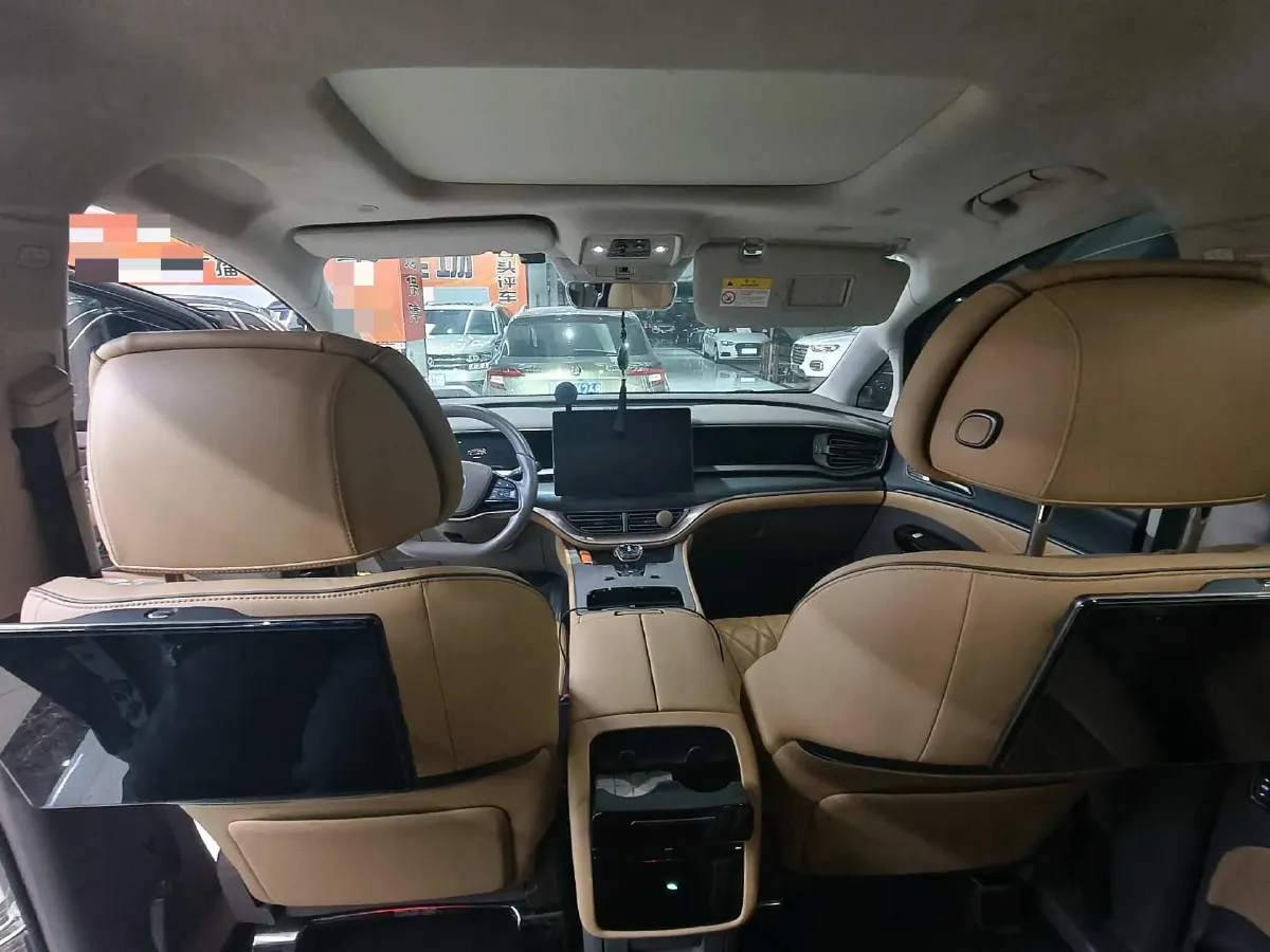 2024 Denza D9 1.5T 139HP L4 E-CVT PHEV 40KWH,autocango,china used car exporter,china ev exporter,chinese used car exporter,chinese used ev exporter