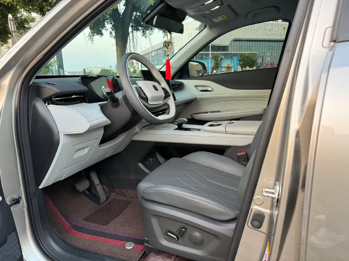 2024 ChangAn UNI-Z 1.5L 98HP L4 E-CVT PHEV 18.4KWH,autocango,china used car exporter,china ev exporter,chinese used car exporter,chinese used ev exporter