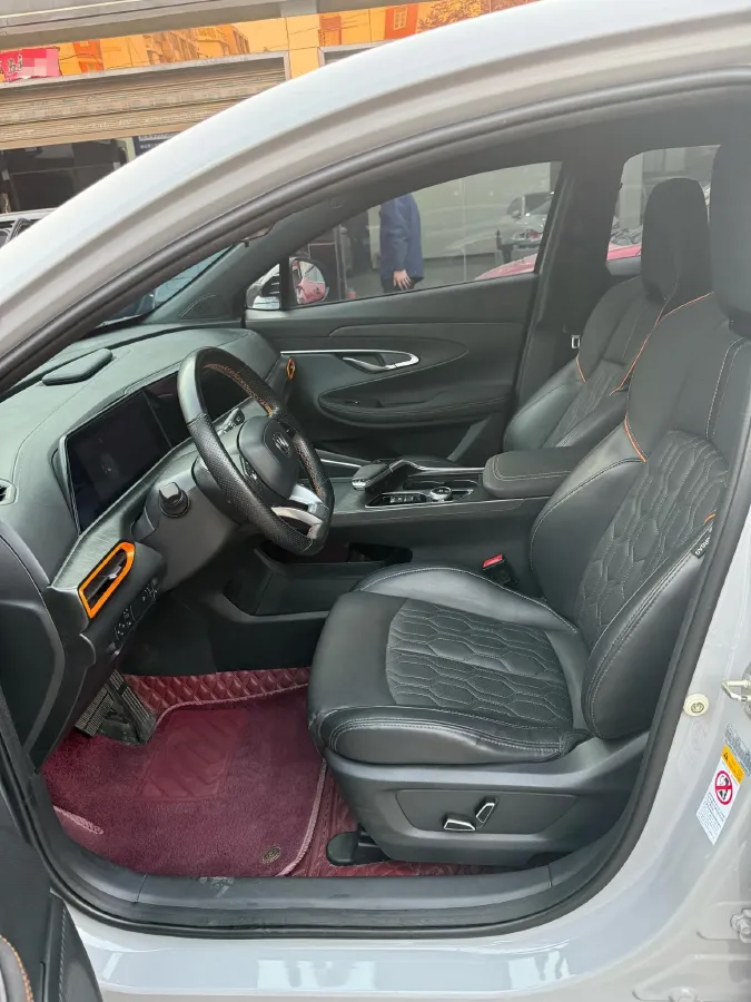 2022 ChangAn UNI-T 1.5T 188HP L4 7DCT,autocango,china used car exporter,china ev exporter,chinese used car exporter,chinese used ev exporter