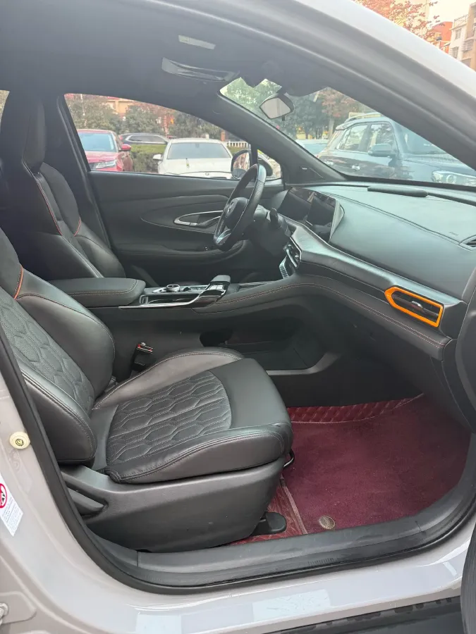 2022 ChangAn UNI-T 1.5T 188HP L4 7DCT,autocango,china used car exporter,china ev exporter,chinese used car exporter,chinese used ev exporter