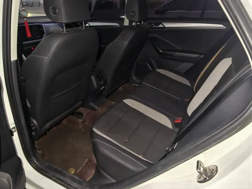 2020 Volkswagen T-Roc 1.4T 150HP L4 7DCT,autocango,china used car exporter,china ev exporter,chinese used car exporter,chinese used ev exporter