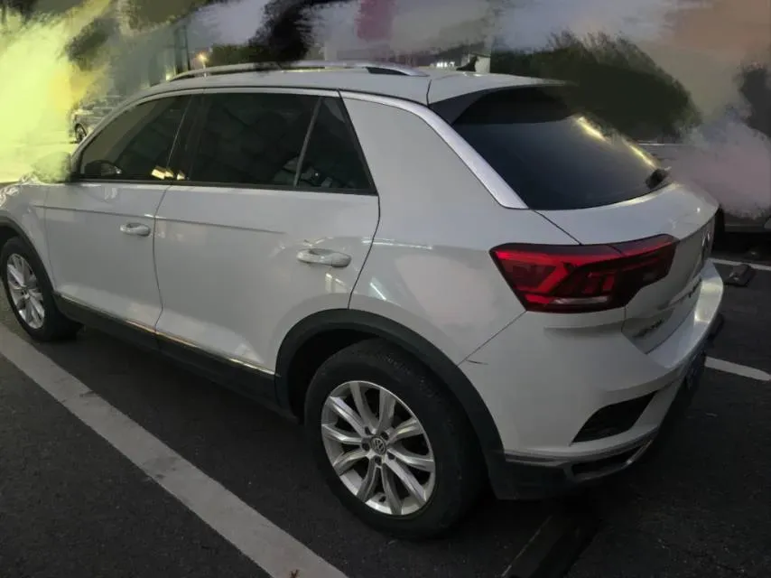2020 Volkswagen T-Roc 1.4T 150HP L4 7DCT,autocango,china used car exporter,china ev exporter,chinese used car exporter,chinese used ev exporter