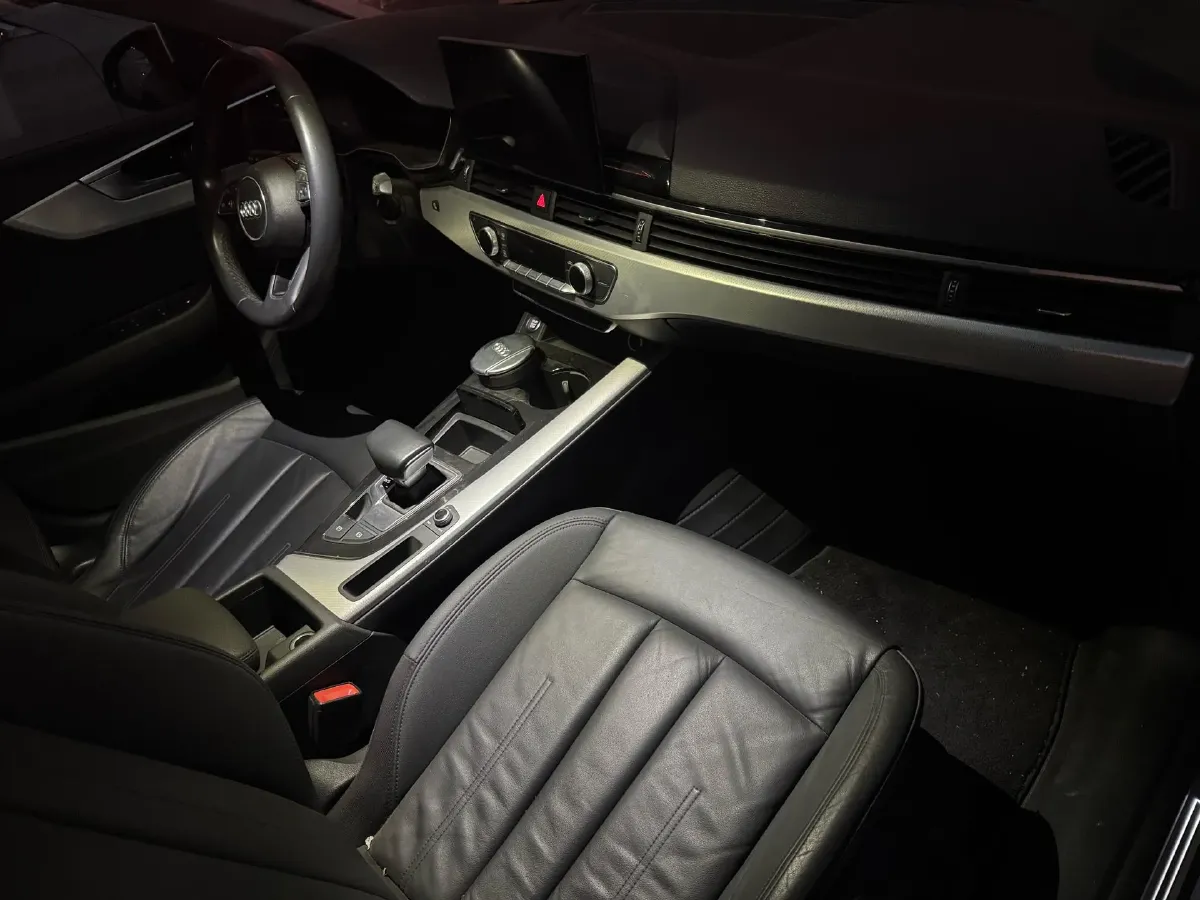 2021 Audi A5 2.0T 204HP L4 7DCT,autocango,china used car exporter,china ev exporter,chinese used car exporter,chinese used ev exporter