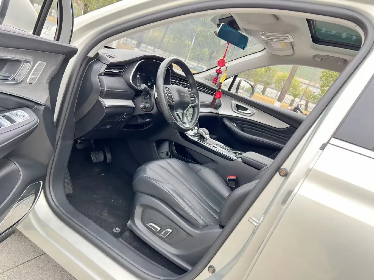 2019 Roewe RX5 MAX 1.5T 173HP L4 6AT,autocango,china used car exporter,china ev exporter,chinese used car exporter,chinese used ev exporter