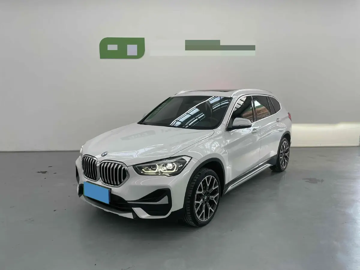 2022 BMW X1 2.0T 192HP L4 8AT