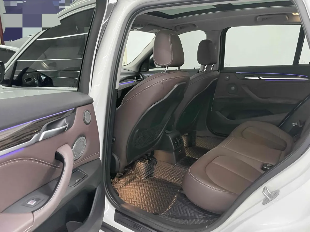 2022 BMW X1 2.0T 192HP L4 8AT,autocango,china used car exporter,china ev exporter,chinese used car exporter,chinese used ev exporter