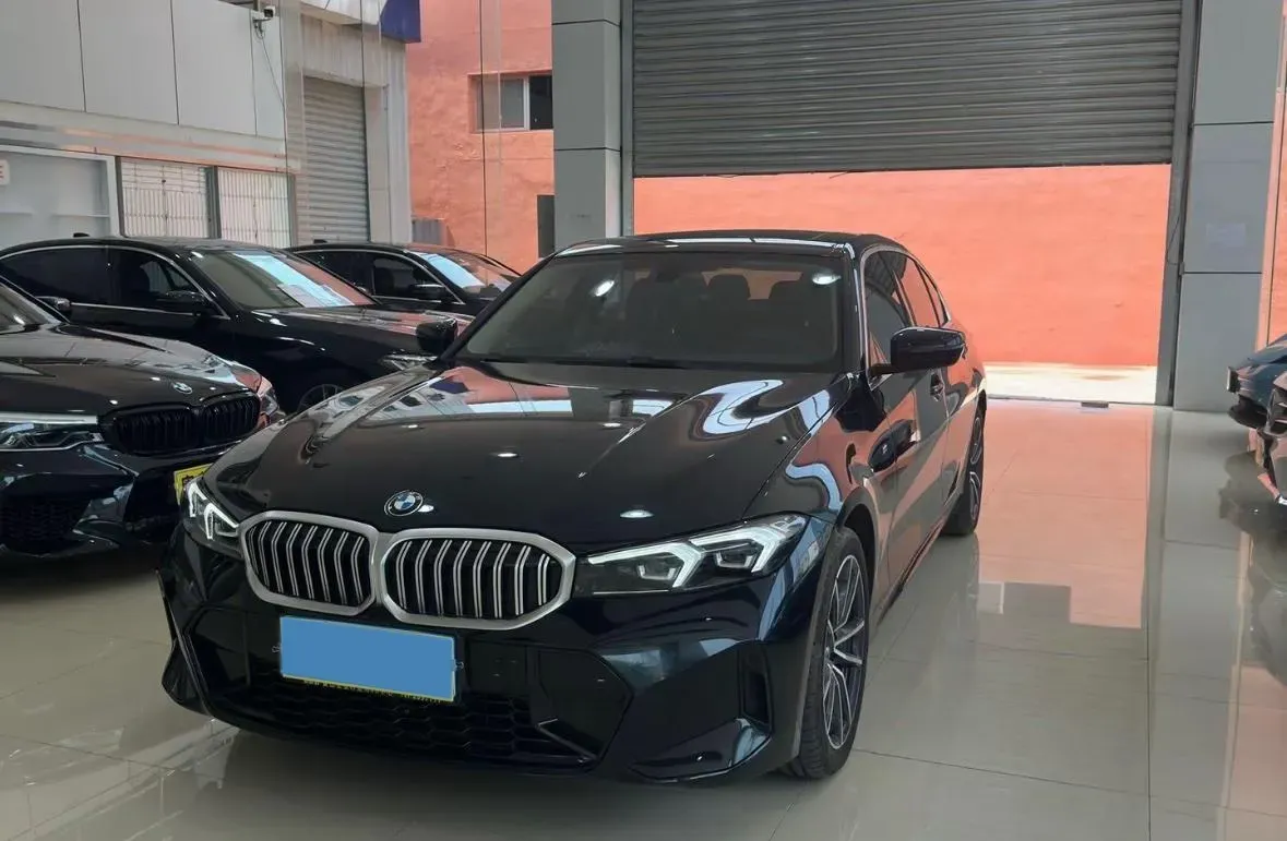 2023 BMW 3 Series 2.0T 156HP L4 8AT,autocango,china used car exporter,china ev exporter,chinese used car exporter,chinese used ev exporter