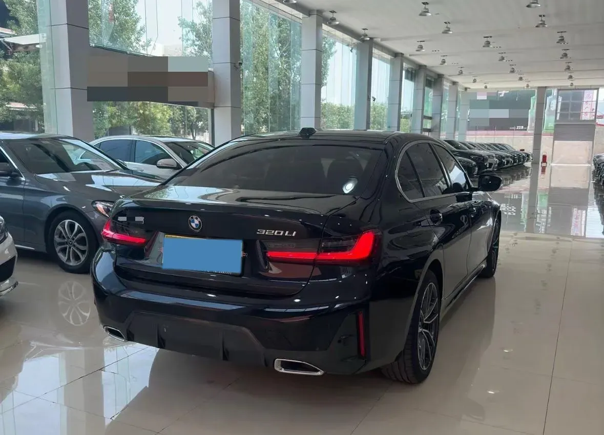 2023 BMW 3 Series 2.0T 156HP L4 8AT,autocango,china used car exporter,china ev exporter,chinese used car exporter,chinese used ev exporter