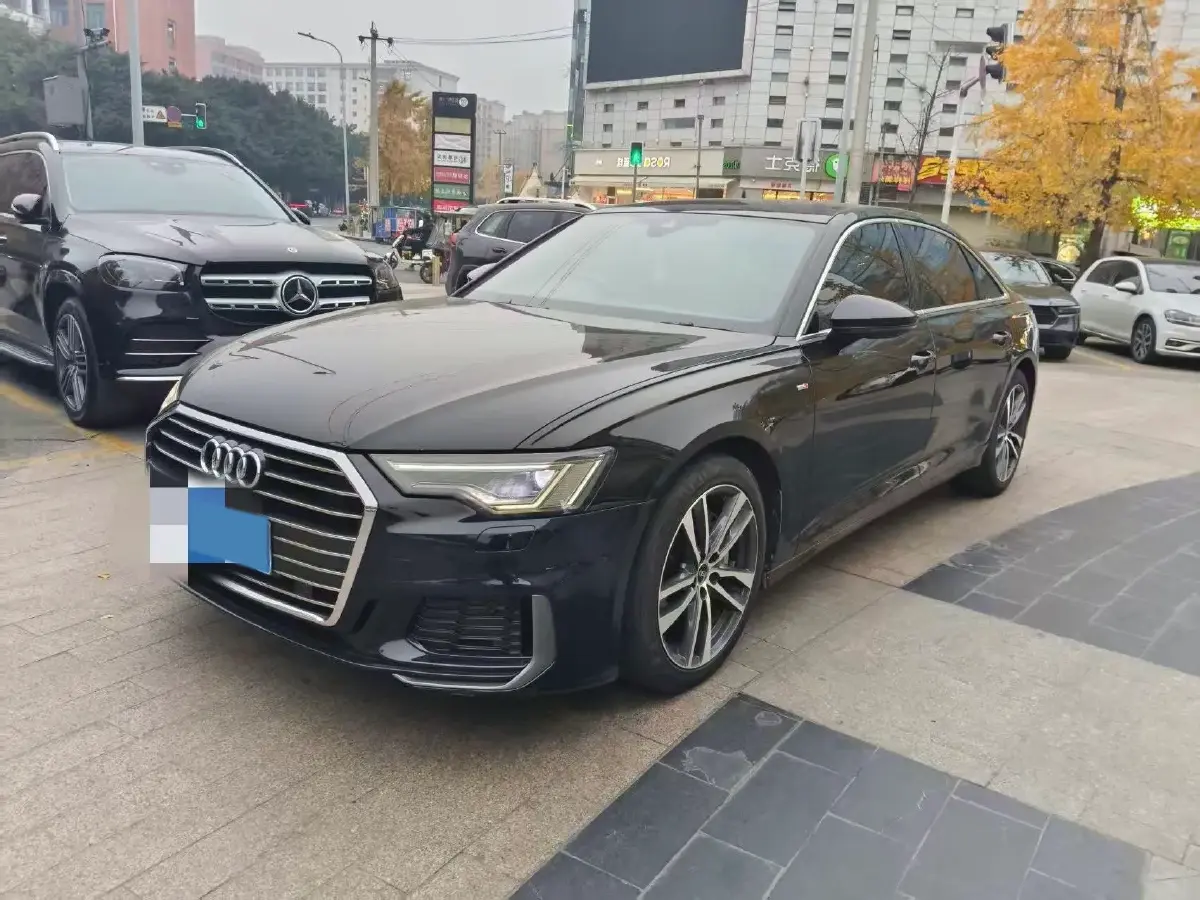 2022 Audi A6L 2.0T 190HP L4 7DCT