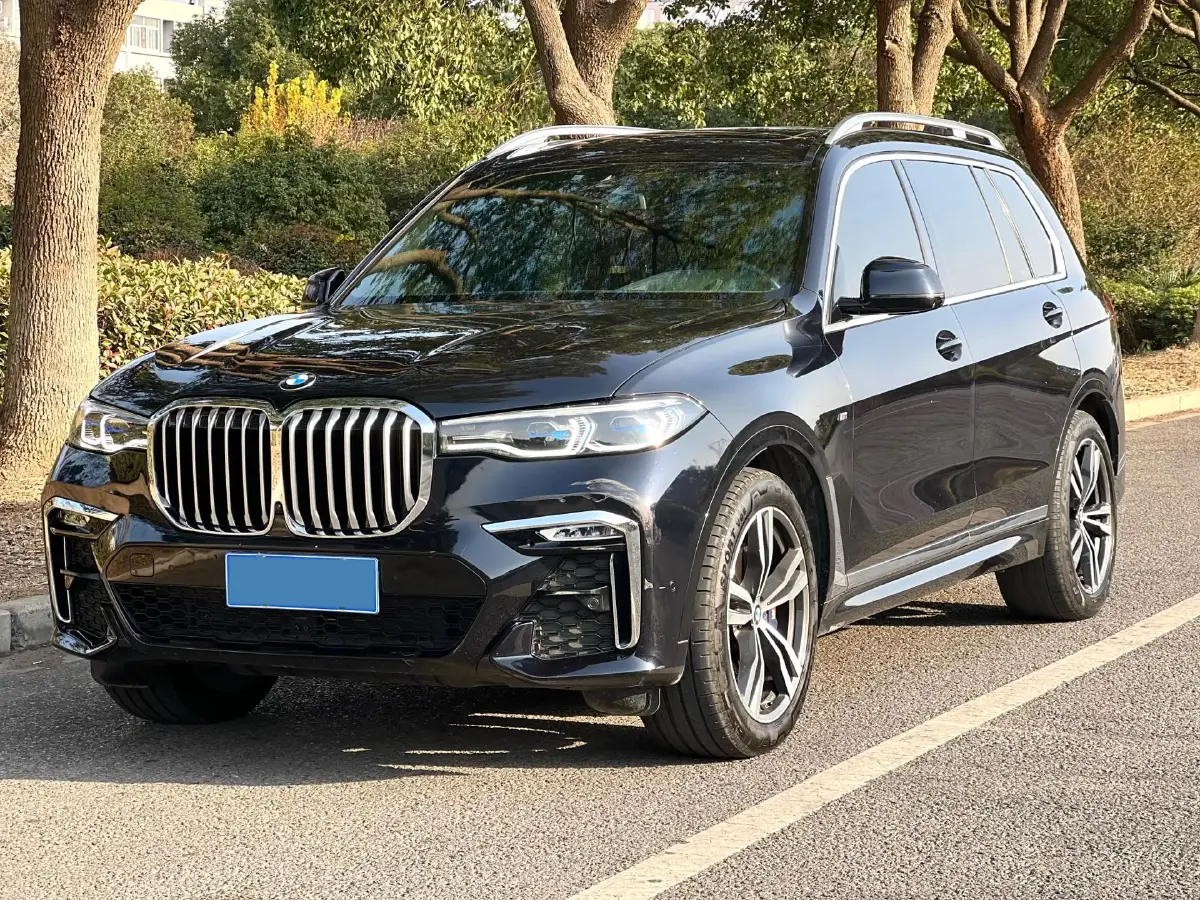 2021 BMW X7 3.0T 340HP L6 8AT